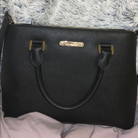 Michael Kors Purse - Picture 1 of 5